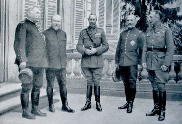 Liittoutuneiden sotapäälliköiden ja valtiomiesten tapaaminen Sommen hyökkäyksen aikana, 1916